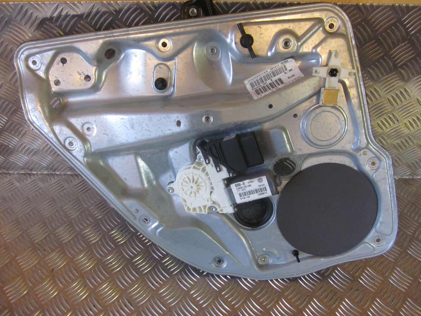 VW Golf 4 1J Rudemotor - Rudehejs Med OEM Nr. 1J4959811C Fra VW Ophugger