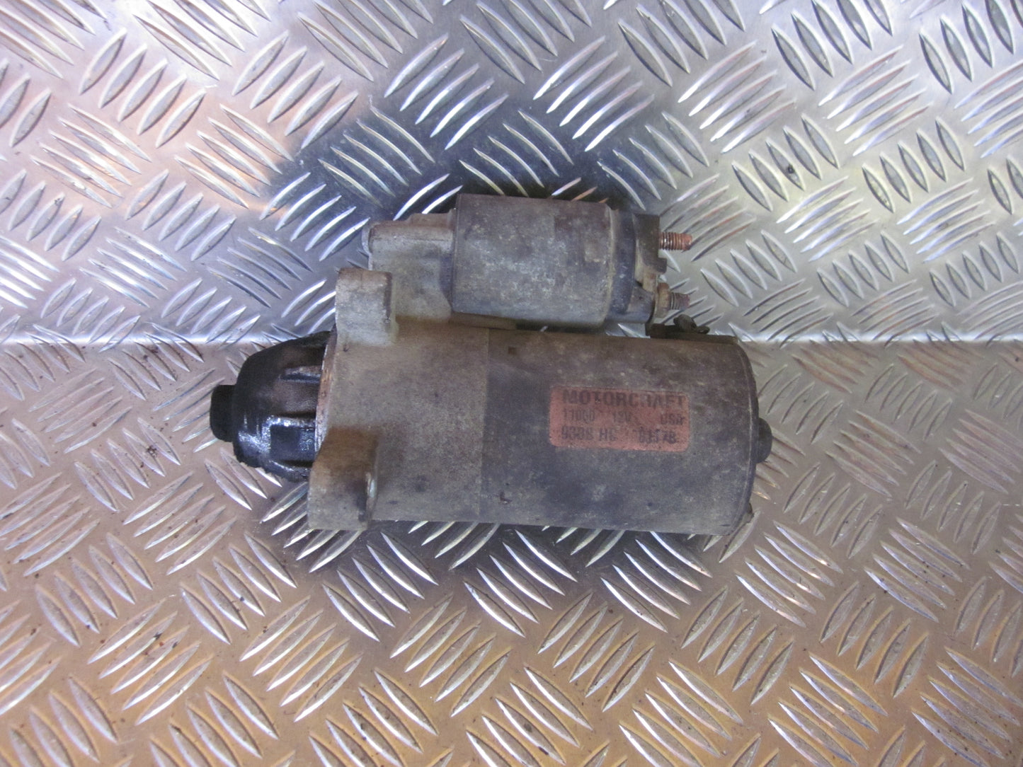 Ford Focus Starter Med OEM Nr. 1416230 Fra Ford Ophugger