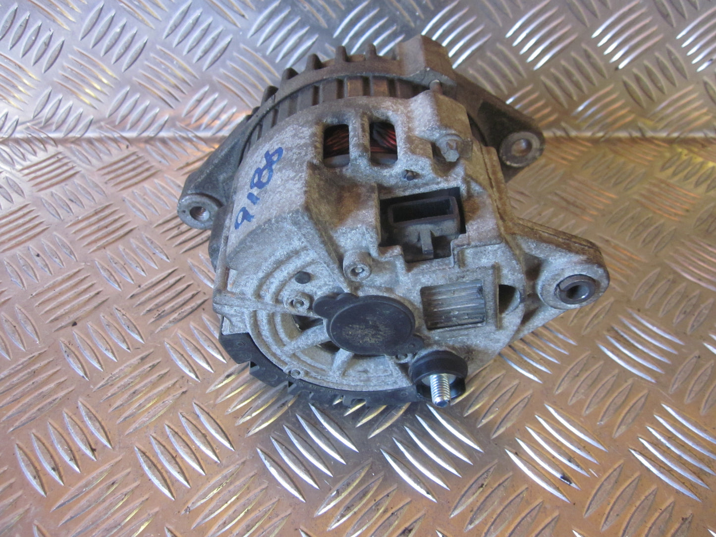 Daewoo Nubira Generator Med OEM Nr. Ophugger Fra Daewoo Ophugger