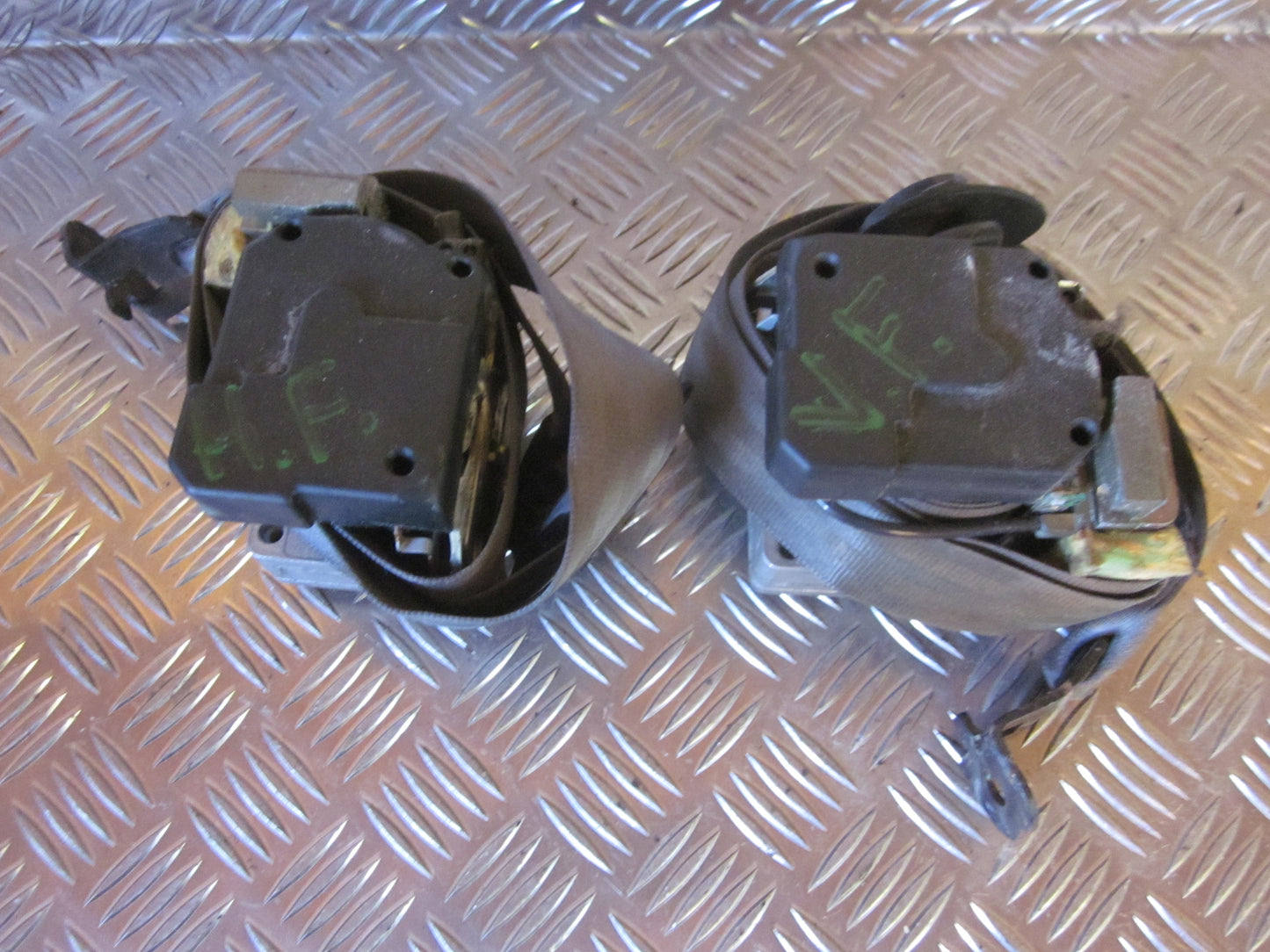 Seat Toledo Sikkerhedsseler For Med OEM Nr. Ophugger Fra Seat Ophugger