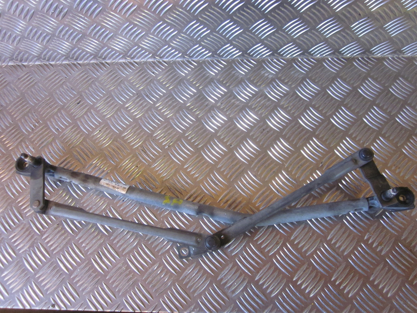 Ford Mondeo 3 Viskertræk Med OEM Nr. Ophugger Fra Ford Ophugger