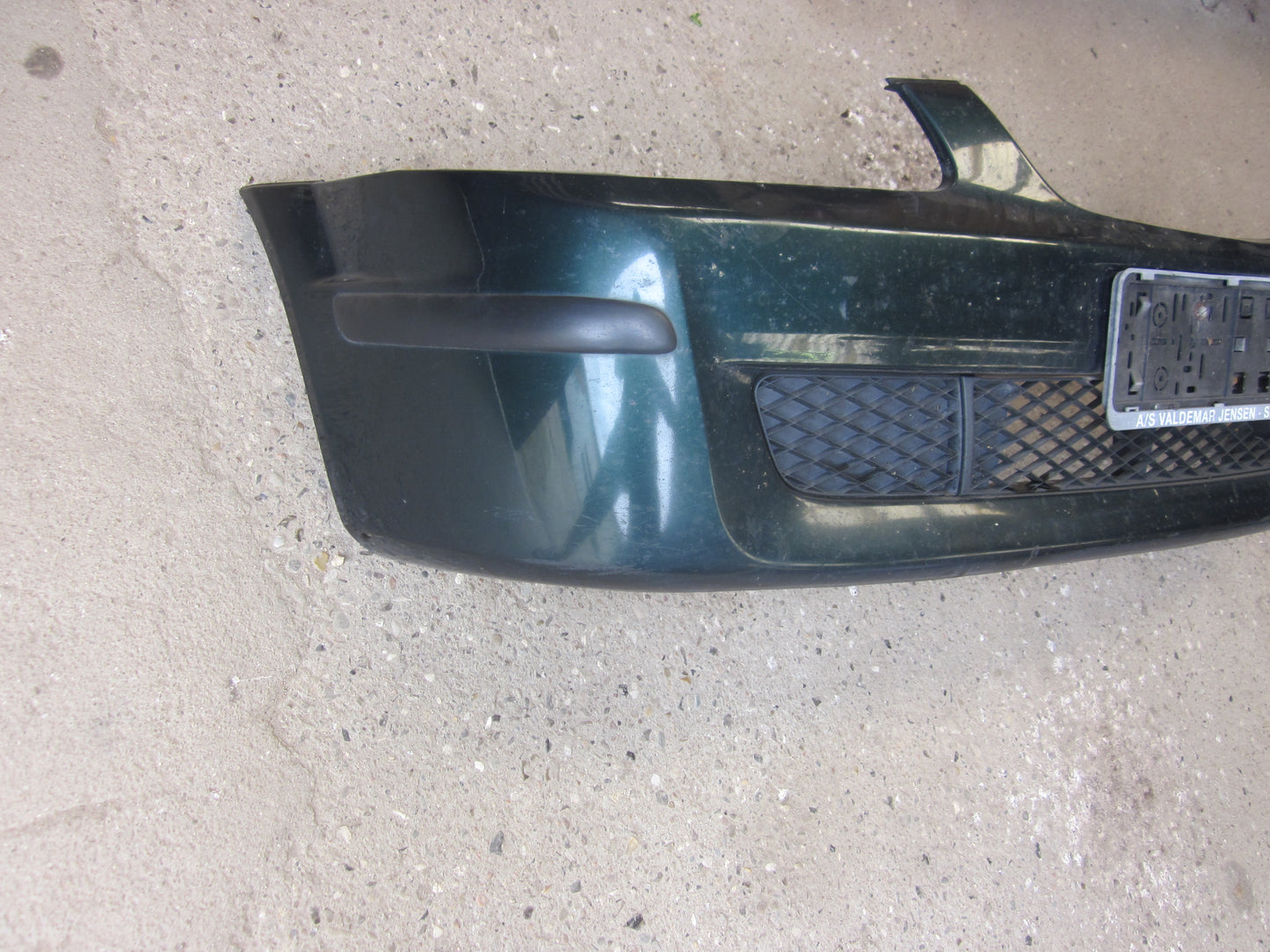 Mazda 323 4D BJ12 Forkofanger Med OEM Nr. Ophugger Fra Mazda Ophugger