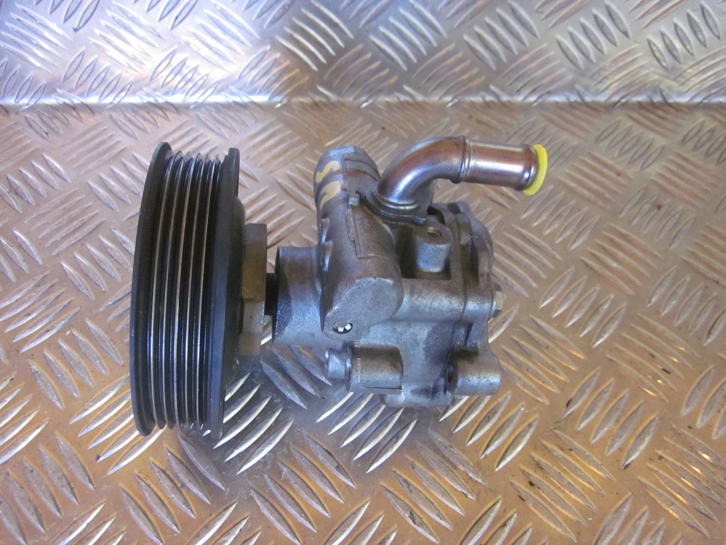 VW Golf 4 1J Servopumpe Med OEM Nr. 1J0422164B Fra VW Ophugger