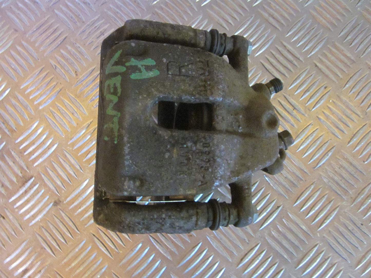 Suzuki Splash Bremsekaliber HF Med OEM Nr. Ophugger Fra Suzuki Ophugger