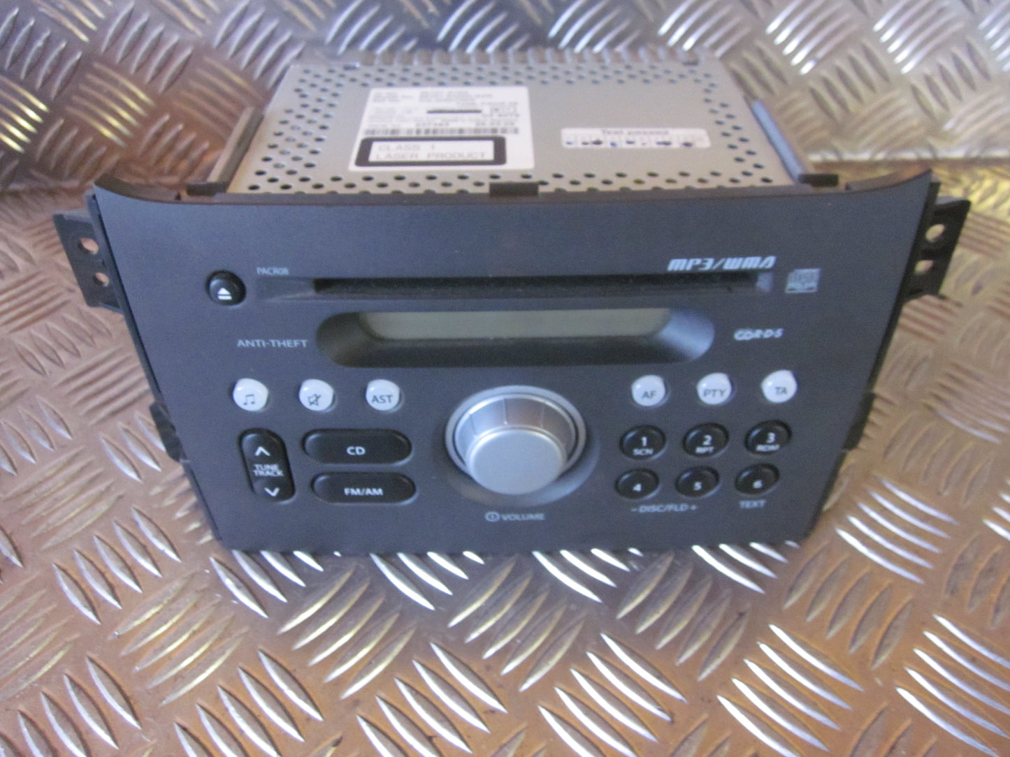 Suzuki Splash Radio M/Cd Med OEM Nr. Ophugger Fra Suzuki Ophugger
