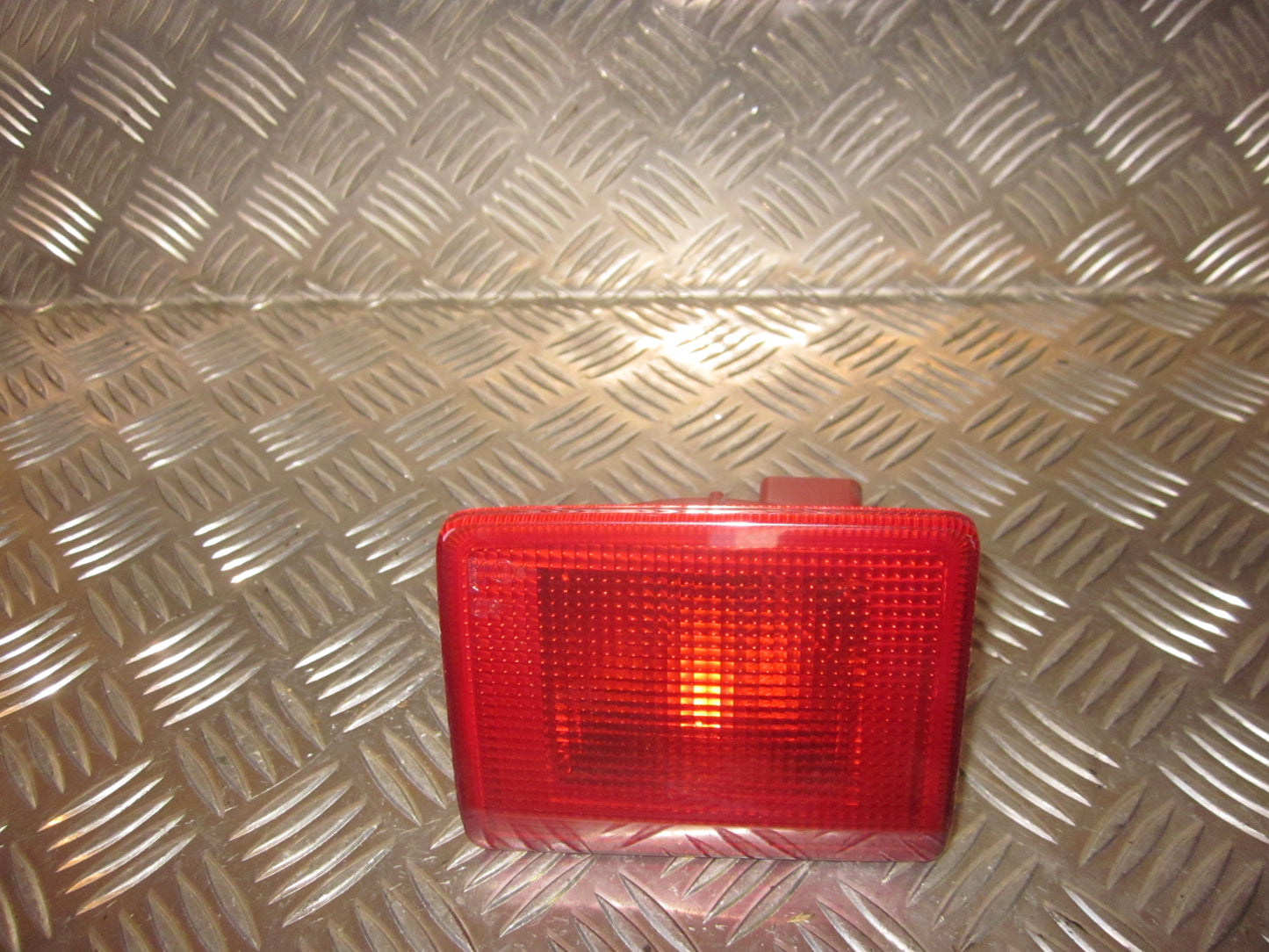 Peugeot 407 Tågebaglygte Med OEM Nr. Ophugger Fra Peugeot Ophugger