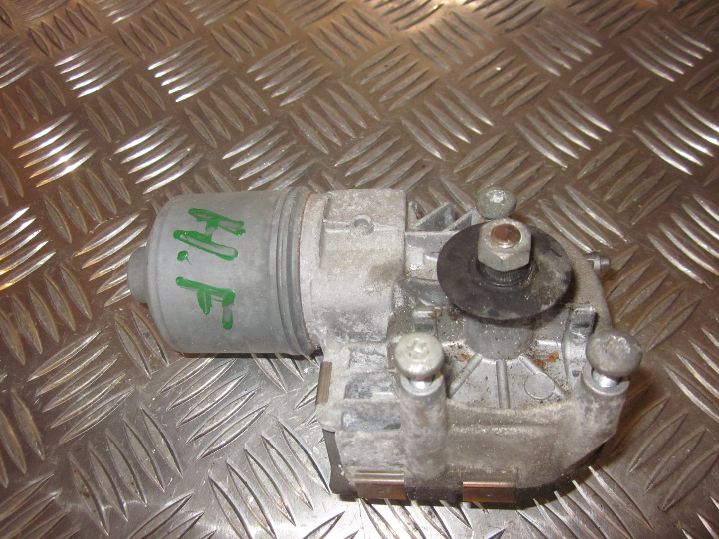 Peugeot 407 Viskermotor Med OEM Nr. Ophugger Fra Peugeot Ophugger