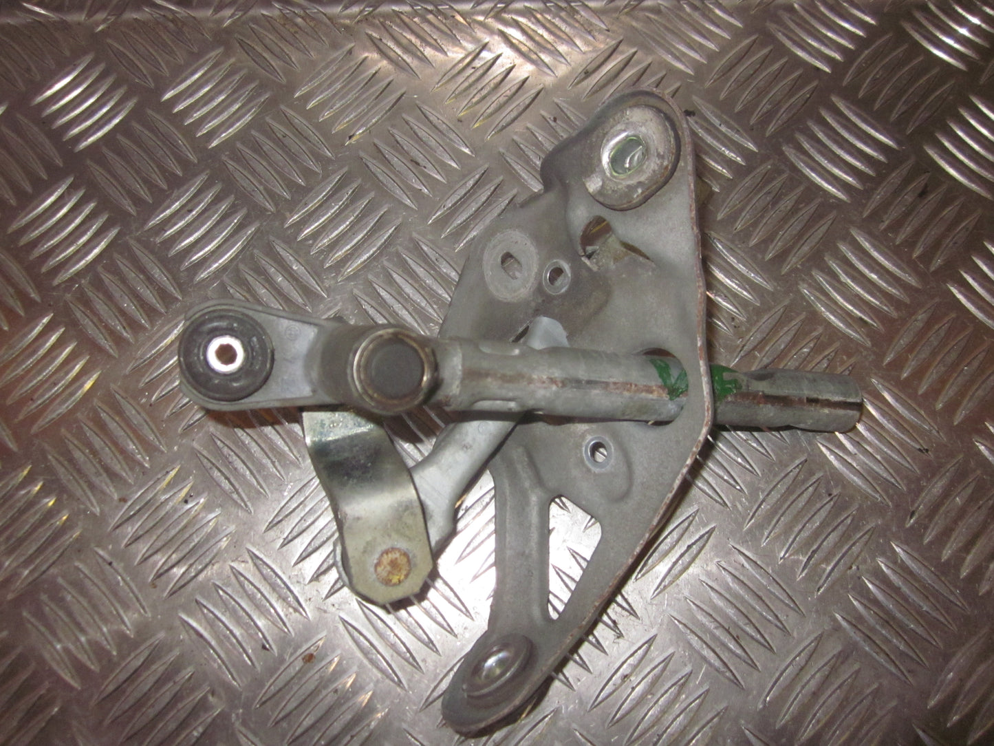 Peugeot 407 Viskertræk Med OEM Nr. Ophugger Fra Peugeot Ophugger