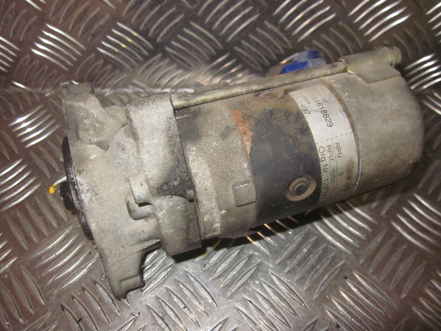 Toyota Corolla 3D E90 Starter Med OEM Nr. 1280001440 Fra Toyota Ophugger