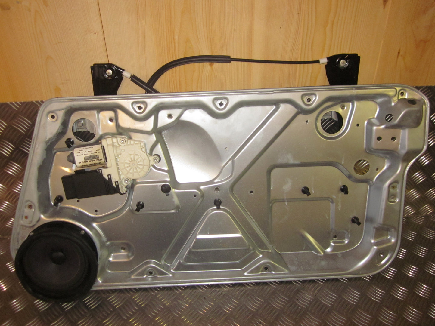 VW Beetle 9C Rudemotor - Rudehejs Med OEM Nr. 1C2959801A Fra VW Ophugger