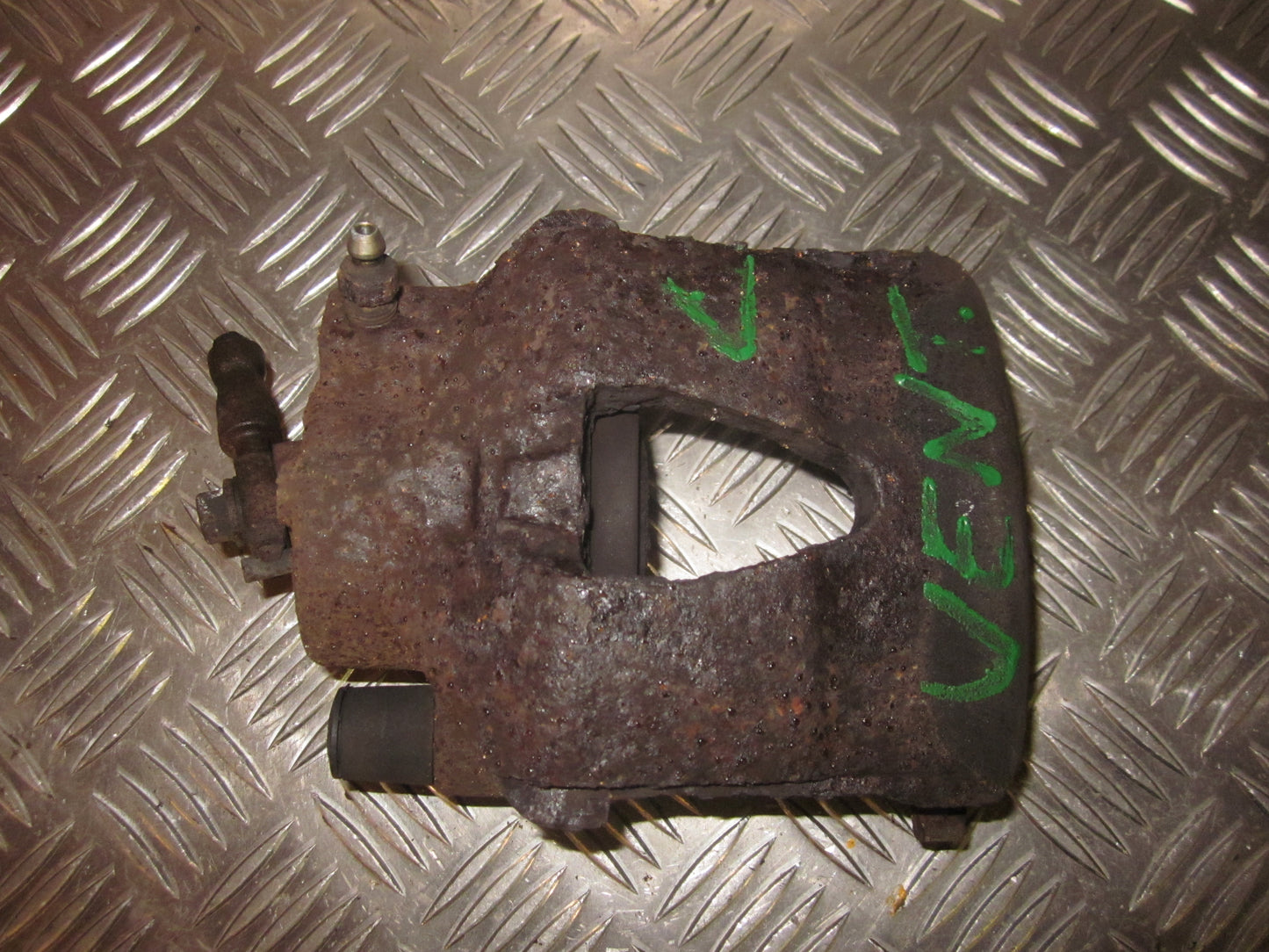 VW Beetle 9C Bremsekaliber VF Med OEM Nr. 1K0615123D Fra VW Ophugger