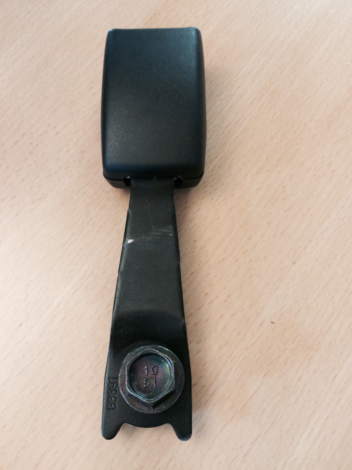 Mitsubishi Lancer Seleholder (/-Lås) Med OEM Nr. Ophugger Fra Mitsubishi Ophugger