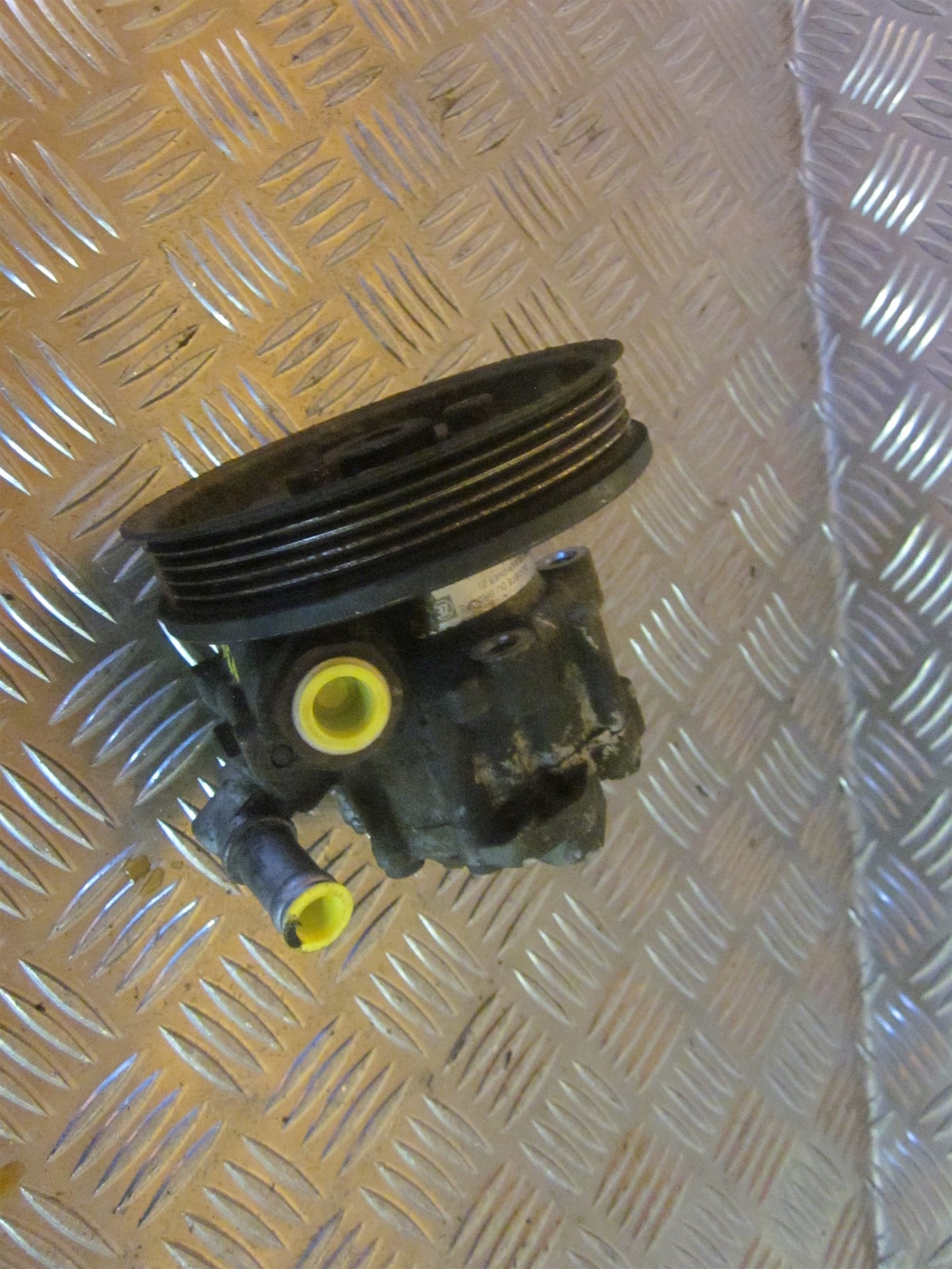 VW Passat 3B Servopumpe Med OEM Nr. Ophugger Fra VW Ophugger