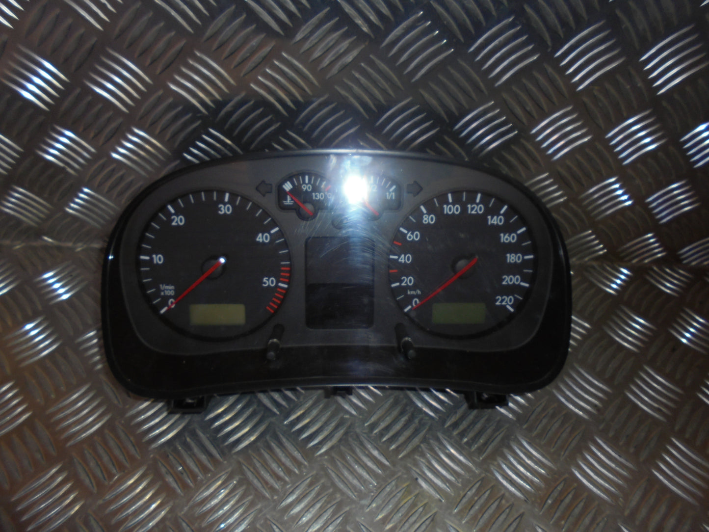 VW Golf 4 1J Speedometer - Instrument Med OEM Nr. Ophugger Fra VW Ophugger