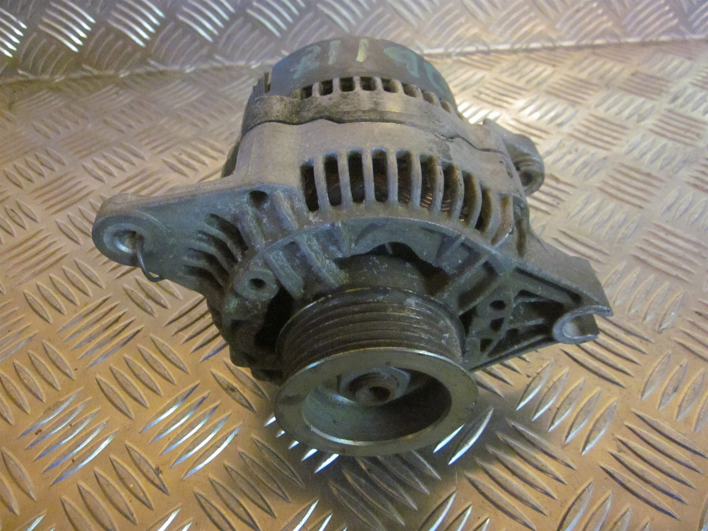 Peugeot 306 Generator Med OEM Nr. 0986038740 Fra Peugeot Ophugger