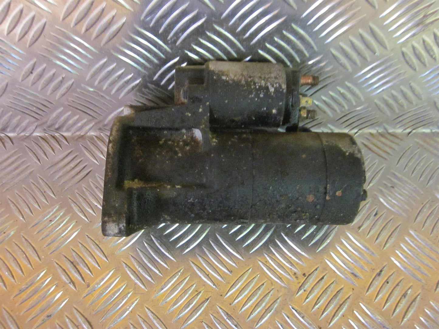 Nissan Serena Starter Med OEM Nr. 2330052F10 Fra Nissan Ophugger
