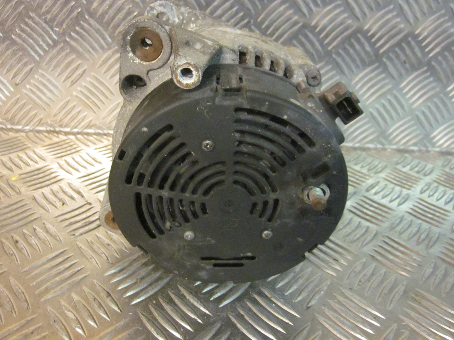 VW Polo CLA Variant 6K Generator Med OEM Nr. 0986039090 Fra VW Ophugger