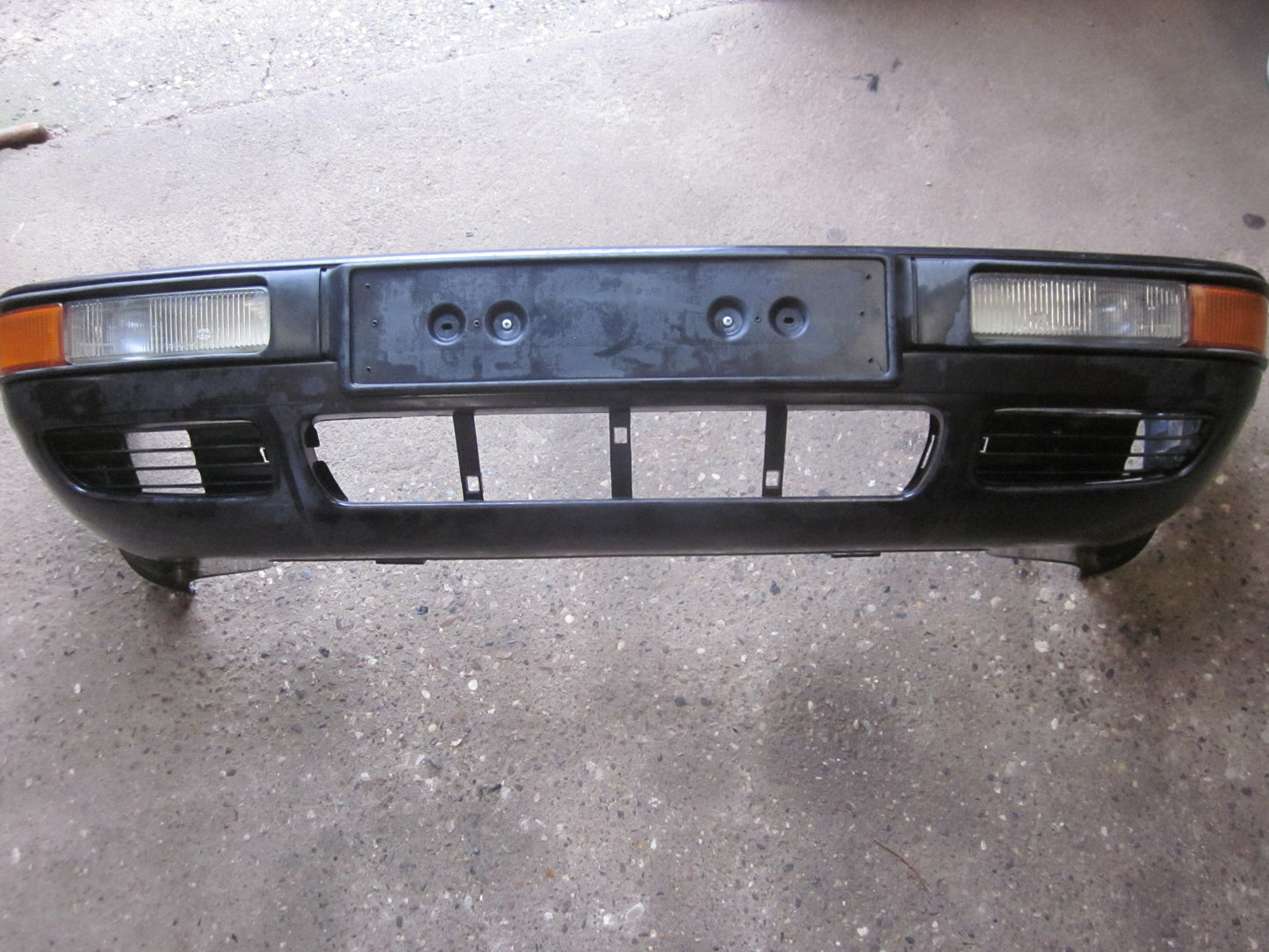 Audi 80/90 Forkofanger Med OEM Nr. 8A0807103H Fra Audi Ophugger