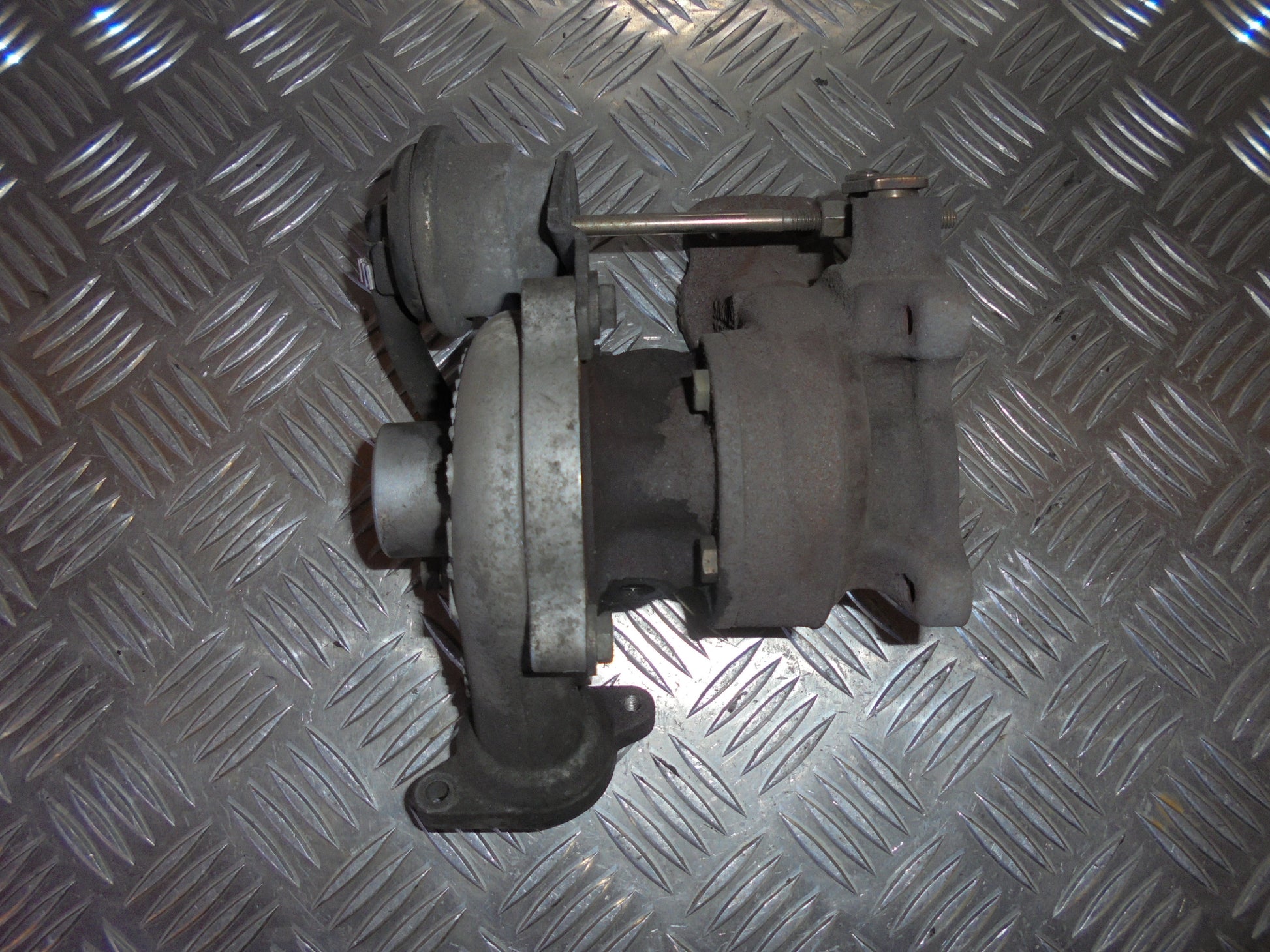 Mazda 2 ND Turbolader Med OEM Nr. Ophugger Fra Mazda Ophugger