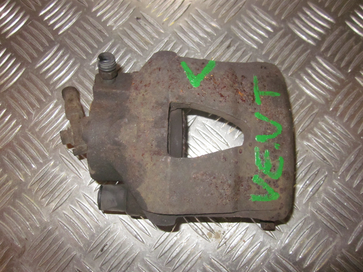 Audi A3 8L Bremsekaliber VF Med OEM Nr. Ophugger Fra Audi Ophugger