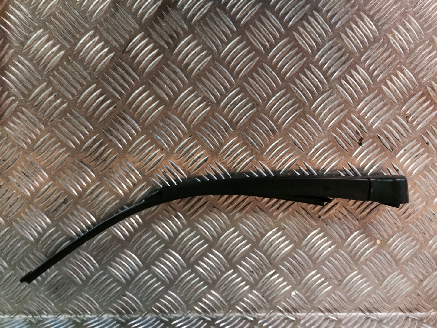 Skoda Octavia Viskerarm Med OEM Nr. 1T0955707 Fra Skoda Ophugger