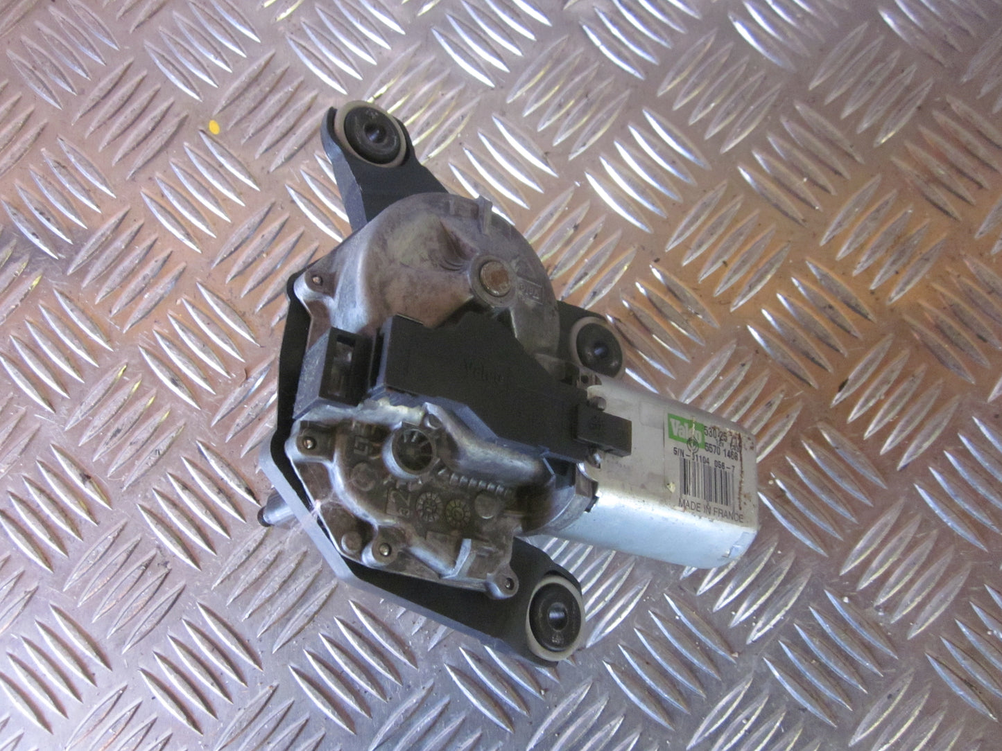 Fiat Grande Punto Bagrudevisker Motor Med OEM Nr. Ophugger Fra Fiat Ophugger