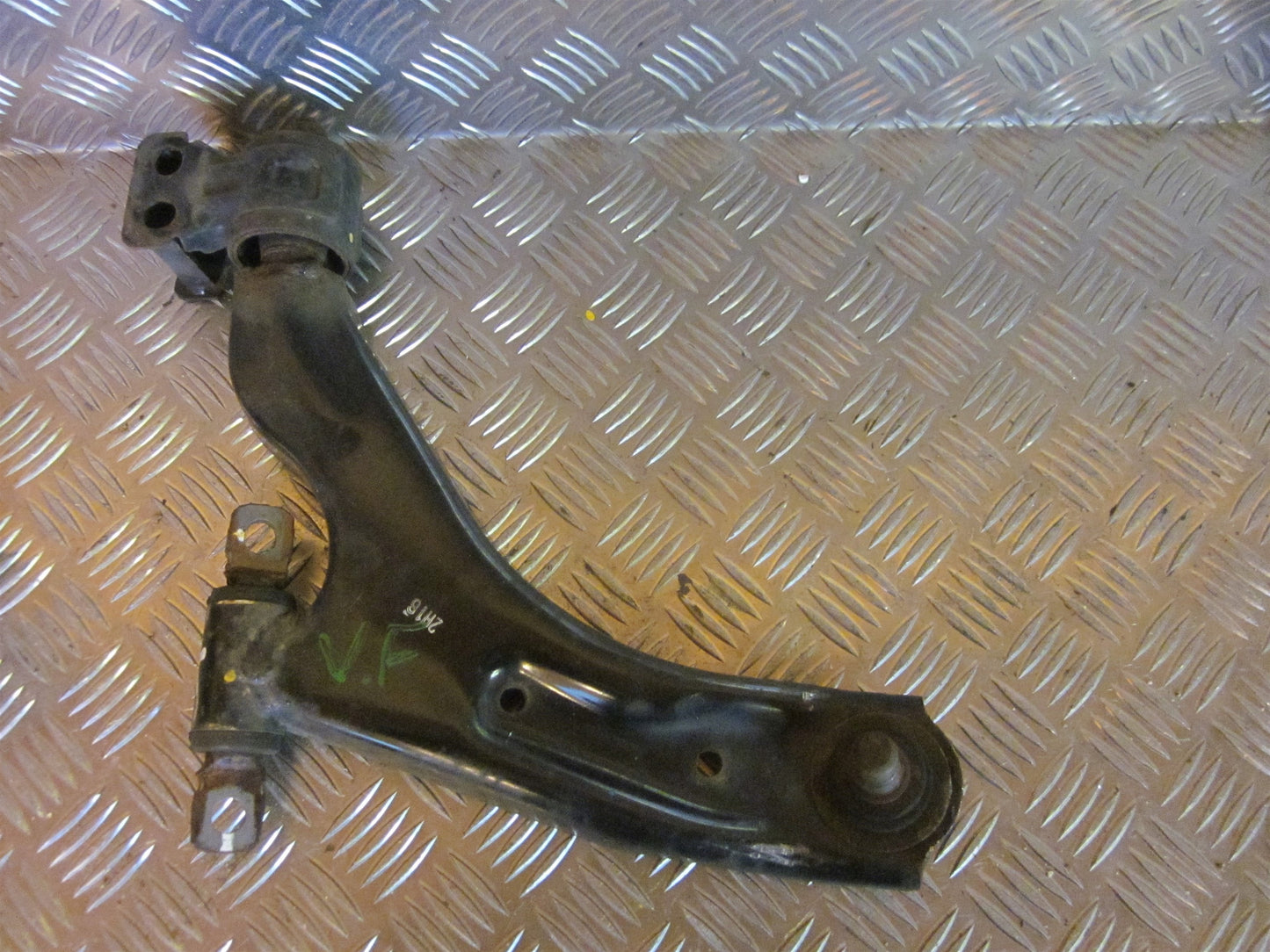 Chevrolet Spark Bærearm F.N. V Med OEM Nr. Ophugger Fra Chevrolet Ophugger