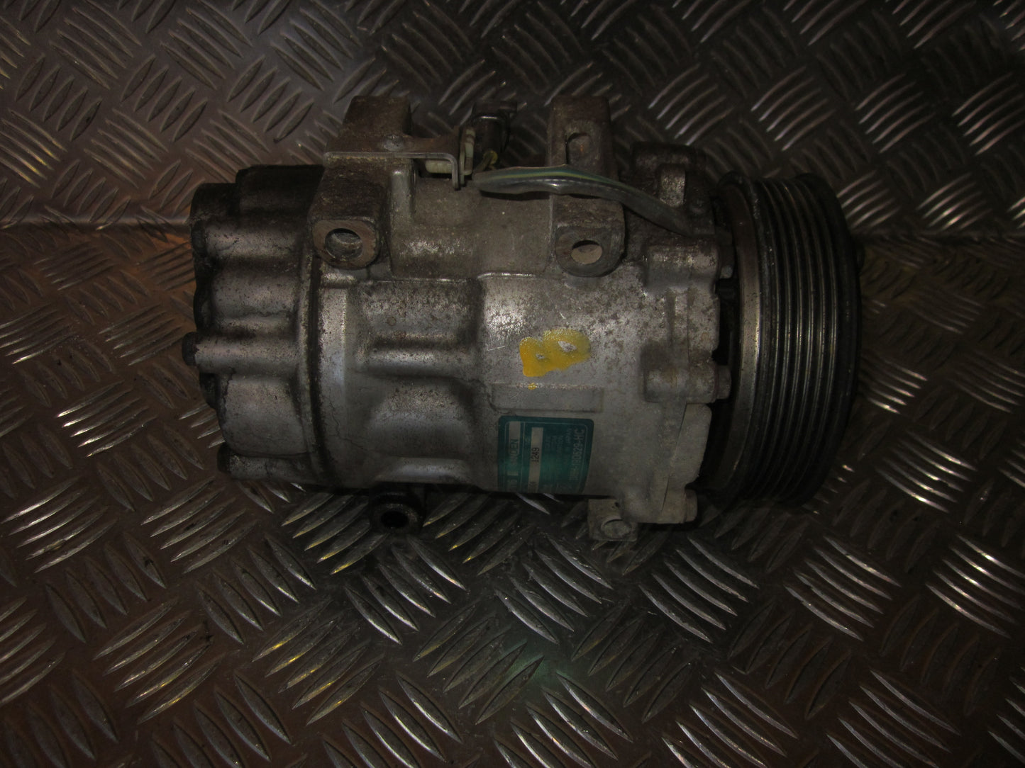 Ford Focus Aircondition Pumpe Med OEM Nr. 3M5H19D629HC Fra Ford Ophugger