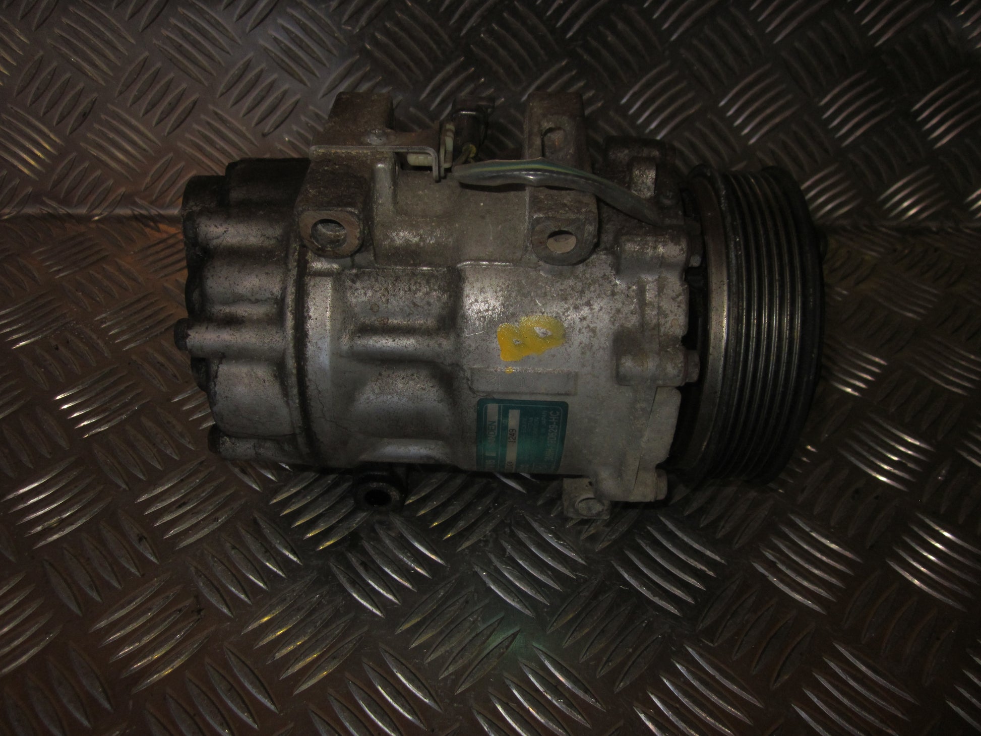 Ford Focus Aircondition Pumpe Med OEM Nr. 3M5H19D629HC Fra Ford Ophugger