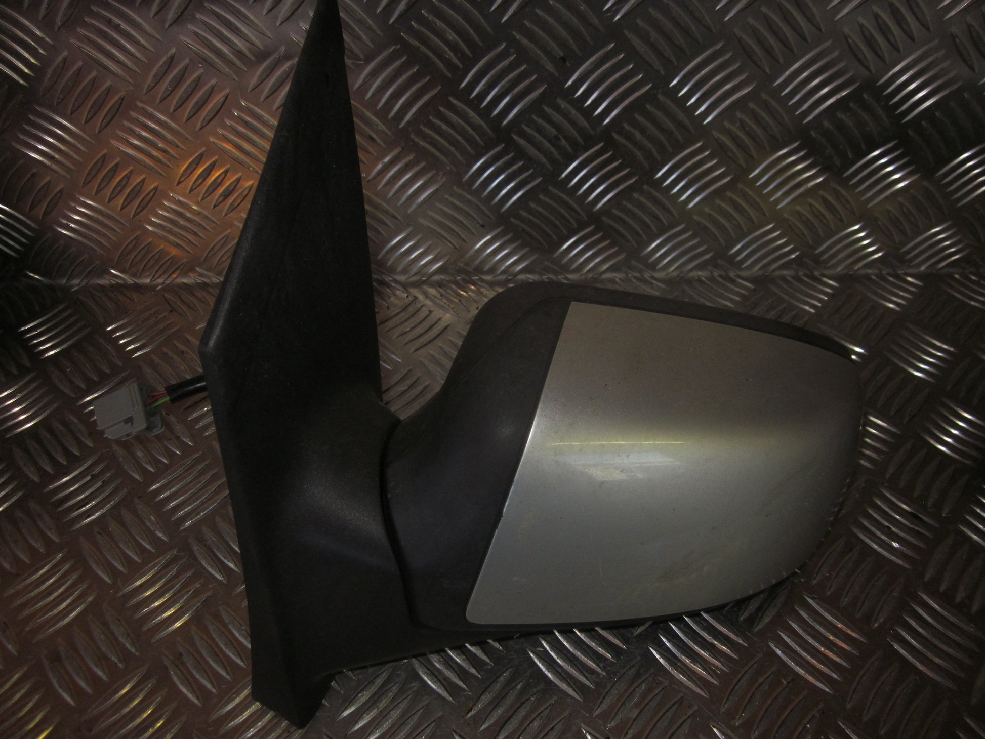 Ford Focus Sidespejl Med OEM Nr. Ophugger Fra Ford Ophugger