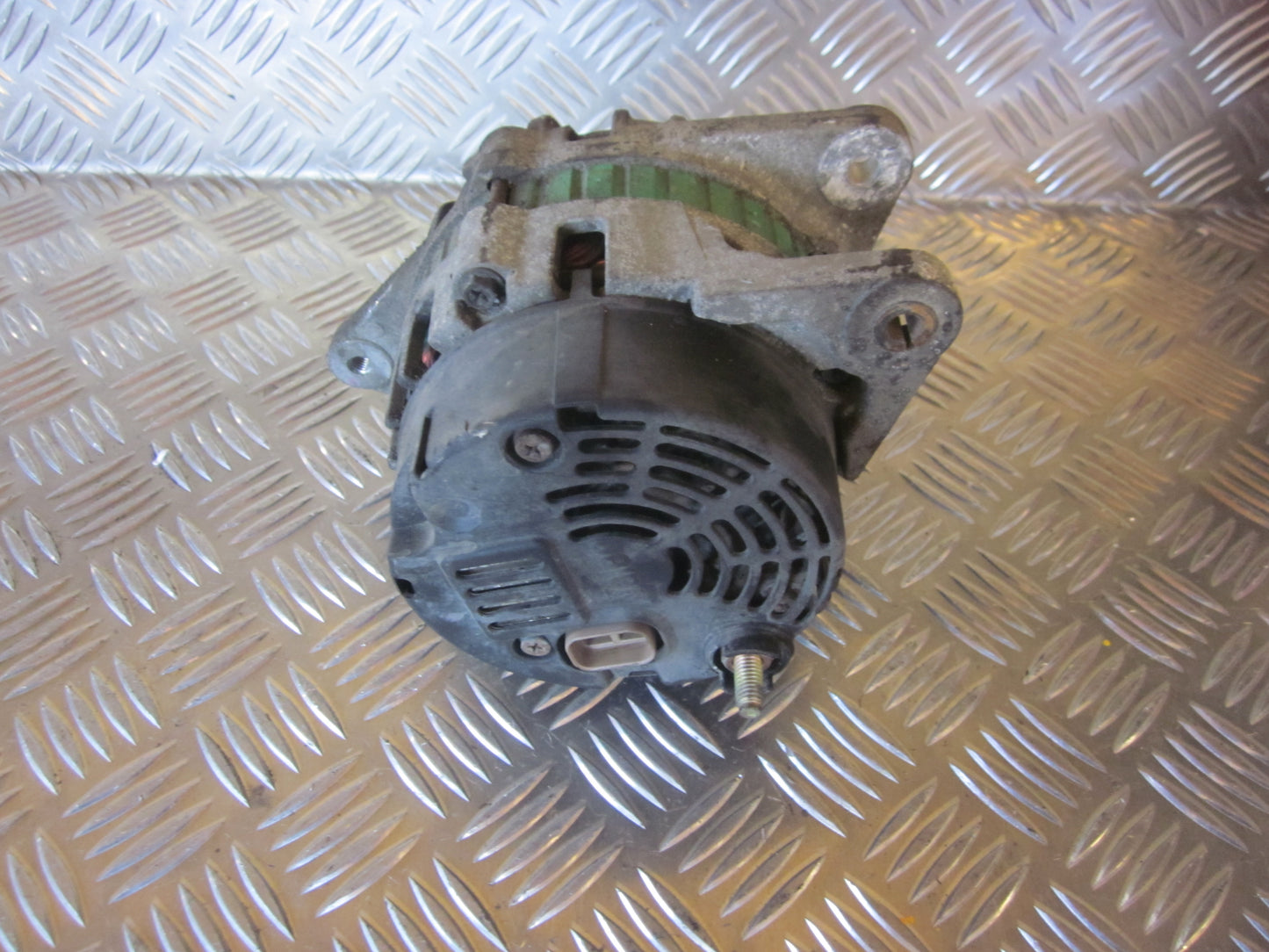 VW Passat Generator Med OEM Nr. 0986038070 Fra VW Ophugger