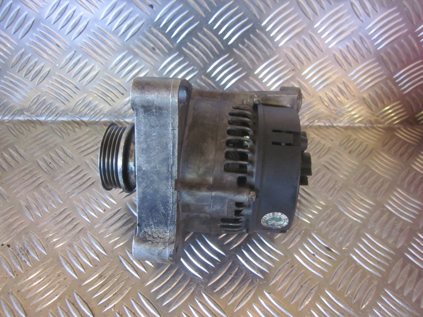 Fiat Punto Generator Med OEM Nr. 46420961 Fra Fiat Ophugger