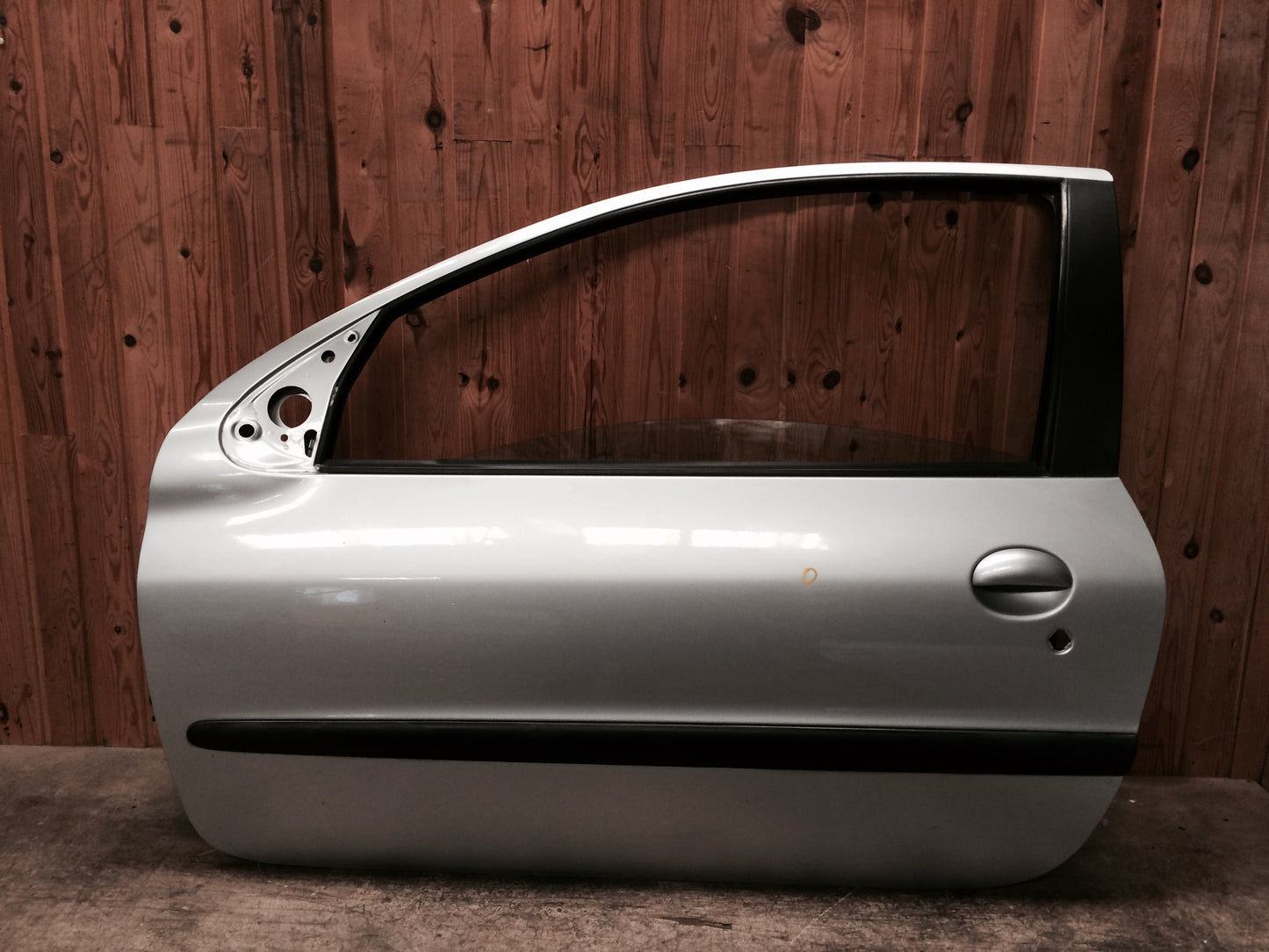 Peugeot 206+ Dør V 2 Dørs Med OEM Nr. 9002K6 Fra Peugeot Ophugger