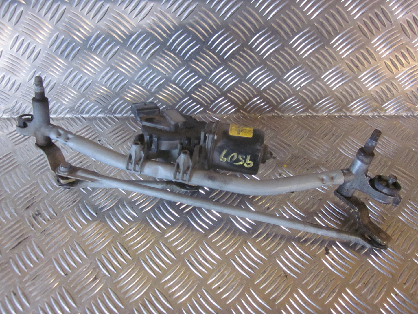 Citroen C3 Viskermotor Med OEM Nr. Ophugger Fra Citroen Ophugger