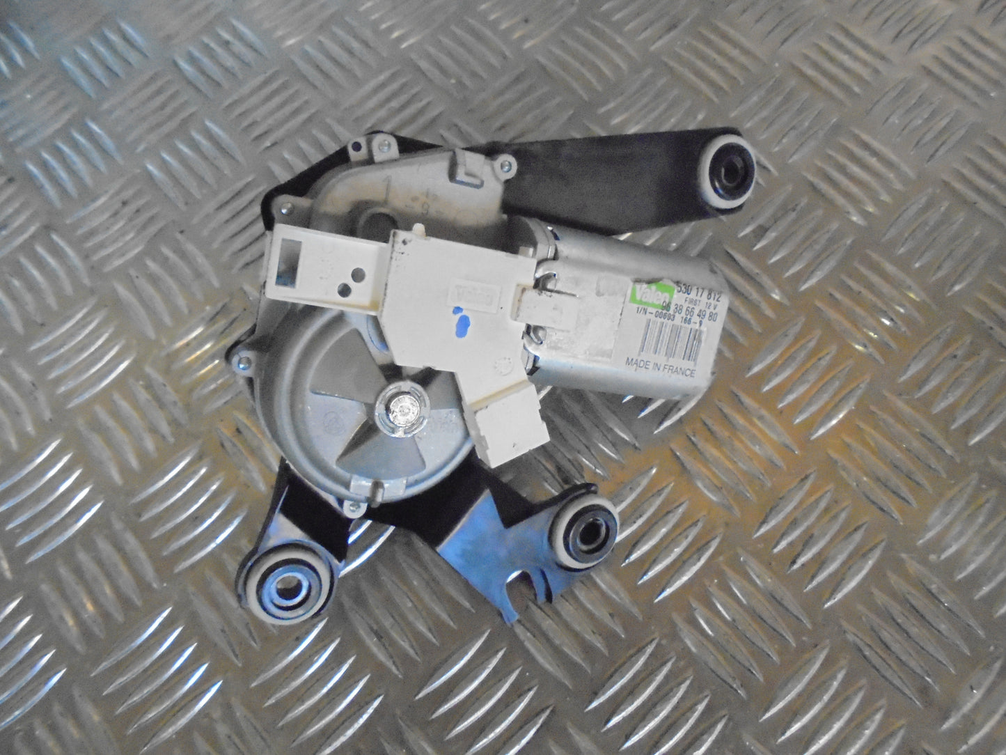 Peugeot 206+ Bagrudevisker Motor Med OEM Nr. Ophugger Fra Peugeot Ophugger