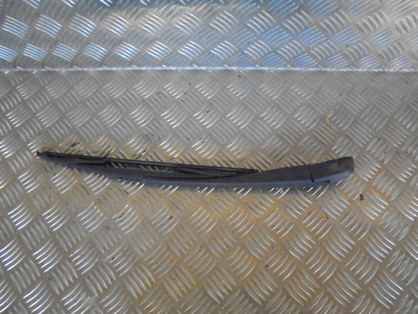 Peugeot 206+ Viskerarm Med OEM Nr. Ophugger Fra Peugeot Ophugger