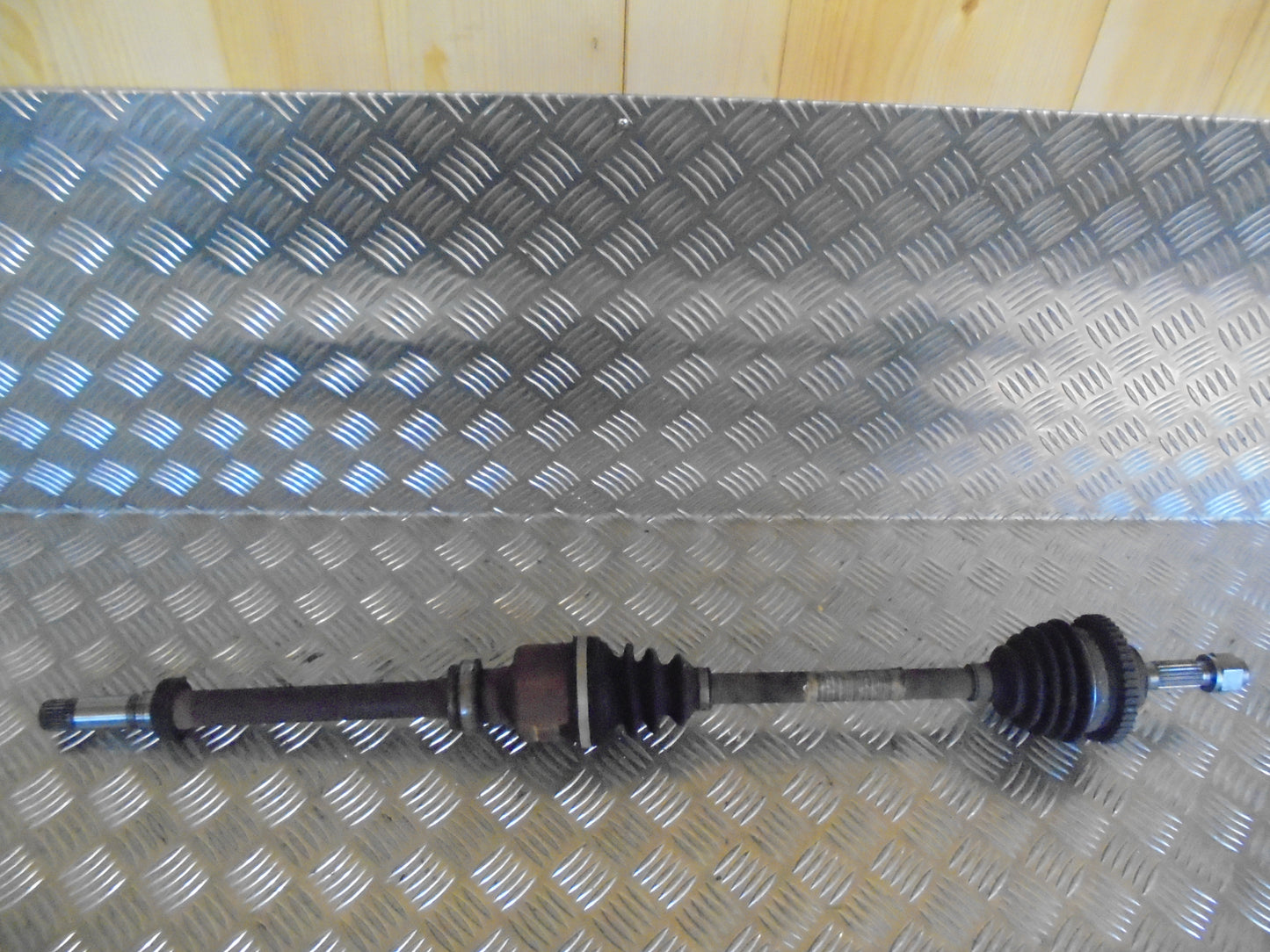Peugeot 206+ Trækaksel For H Med OEM Nr. Ophugger Fra Peugeot Ophugger