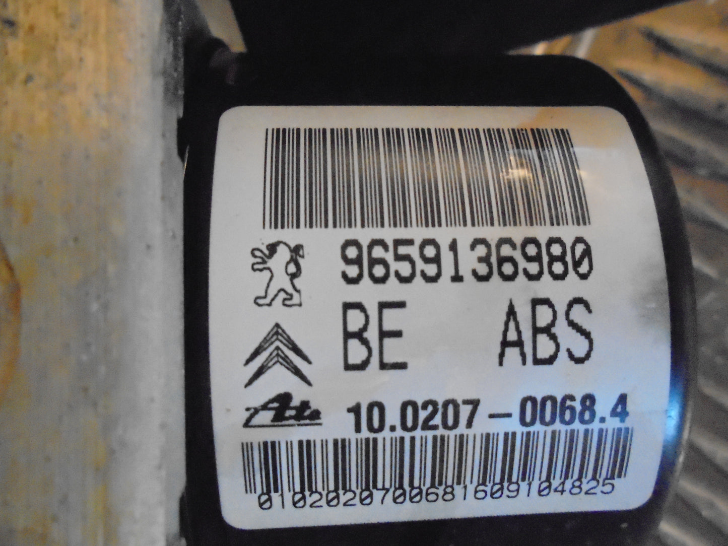 Peugeot 206+ Abs Pumpe Med OEM Nr. 9659136980 Fra Peugeot Ophugger
