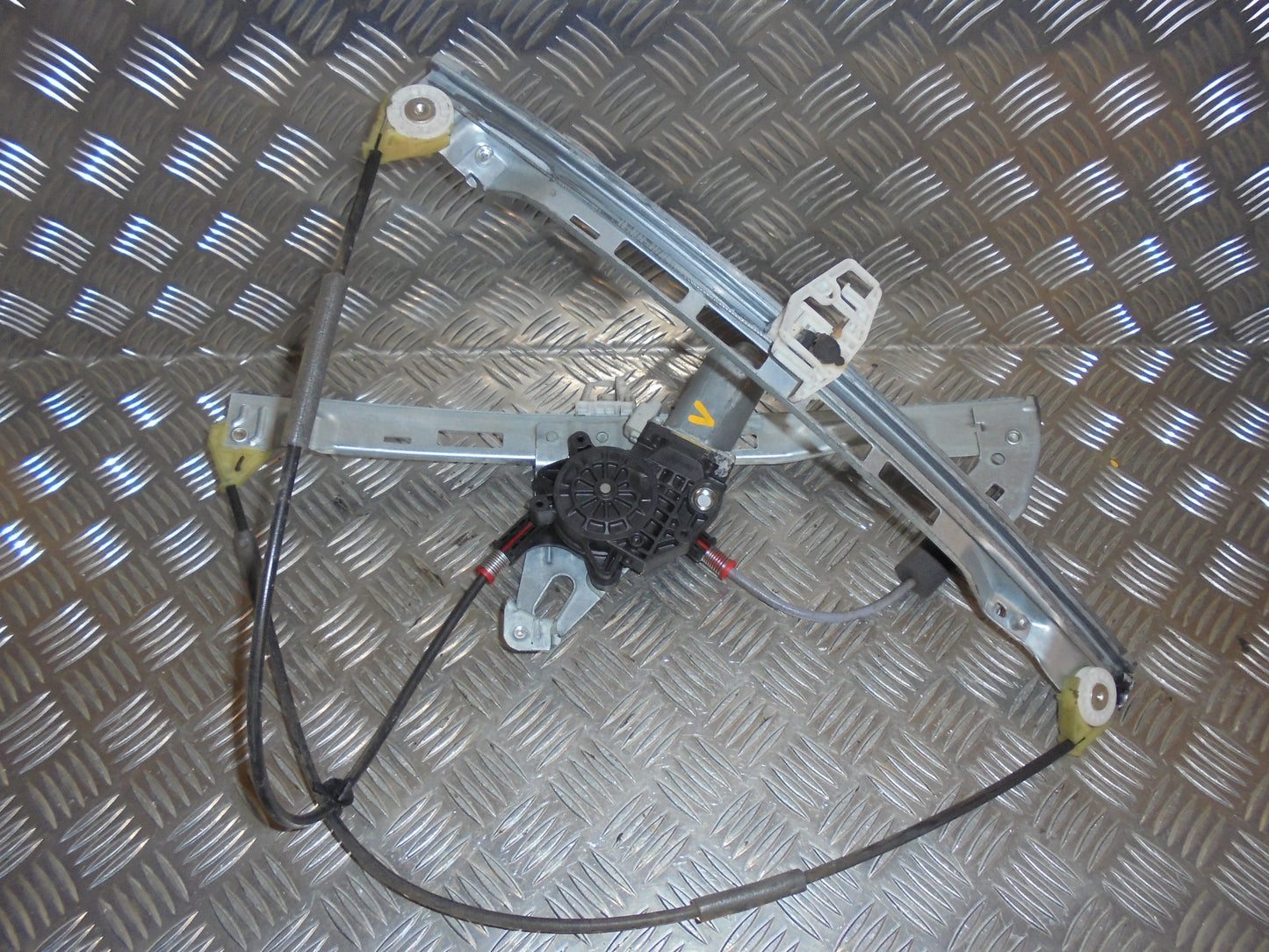 Peugeot 206+ Rudemotor - Rudehejs Med OEM Nr. Ophugger Fra Peugeot Ophugger