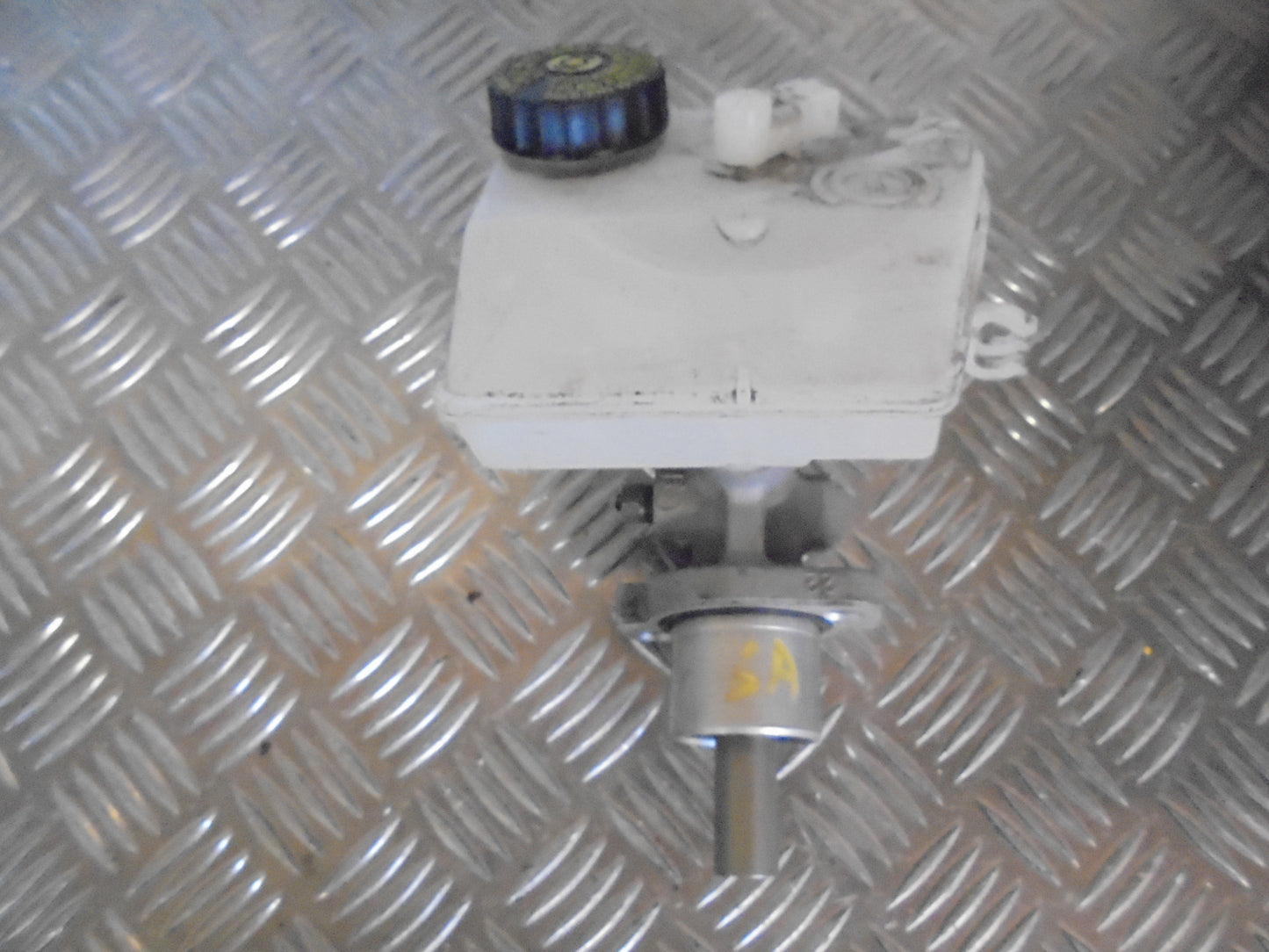 Peugeot 206+ Bremsehovedcylinder Med OEM Nr. Ophugger Fra Peugeot Ophugger