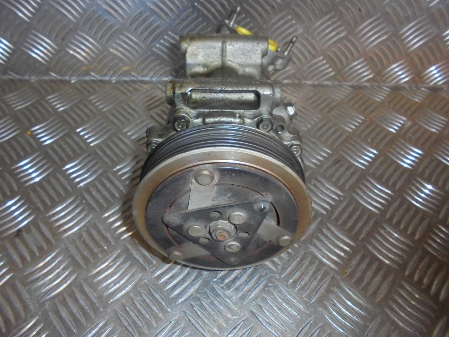 Peugeot 206+ Aircondition Pumpe Med OEM Nr. MODEL1907 Fra Peugeot Ophugger