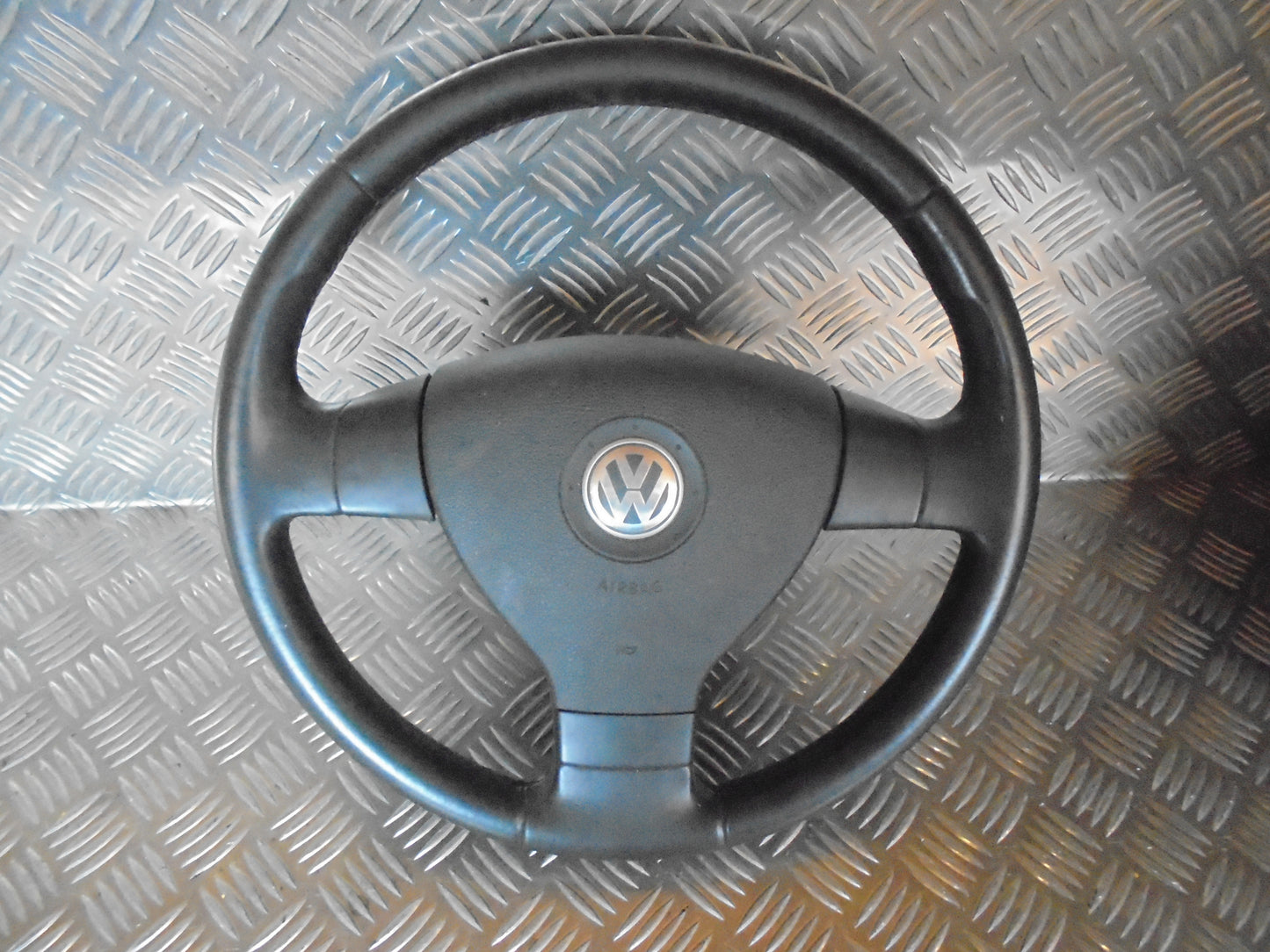 VW Passat 3C Rat Med OEM Nr. Ophugger Fra VW Ophugger