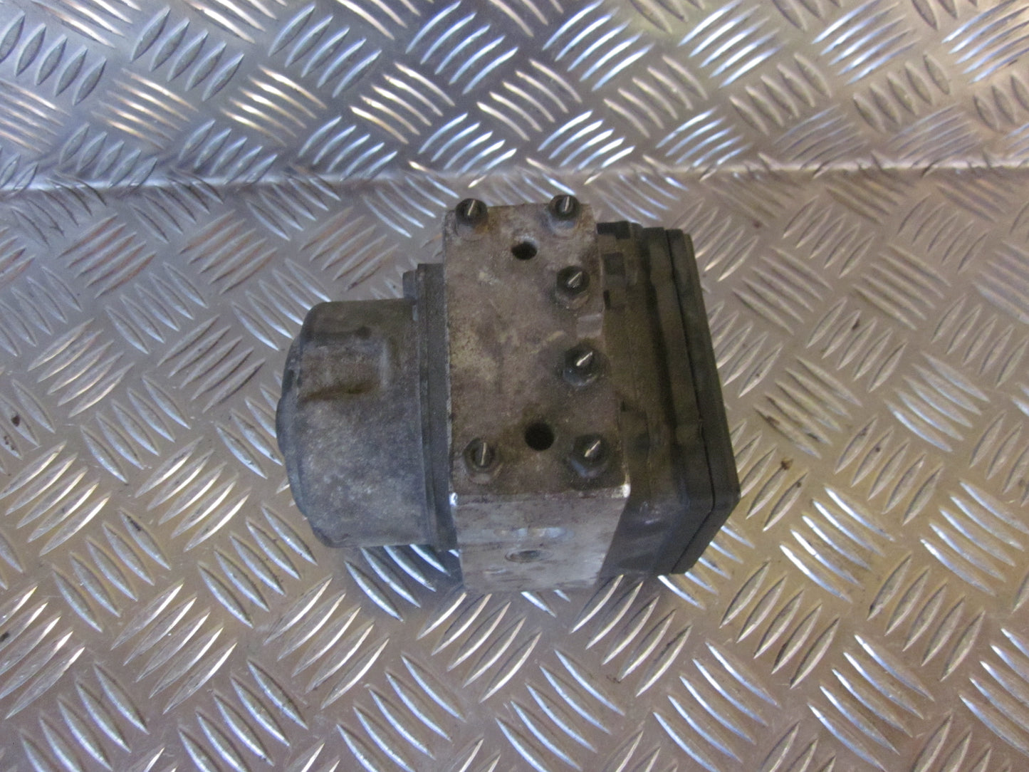 Toyota Picnic/Sportsvan Abs Pumpe Med OEM Nr. 4451044030 Fra Toyota Ophugger