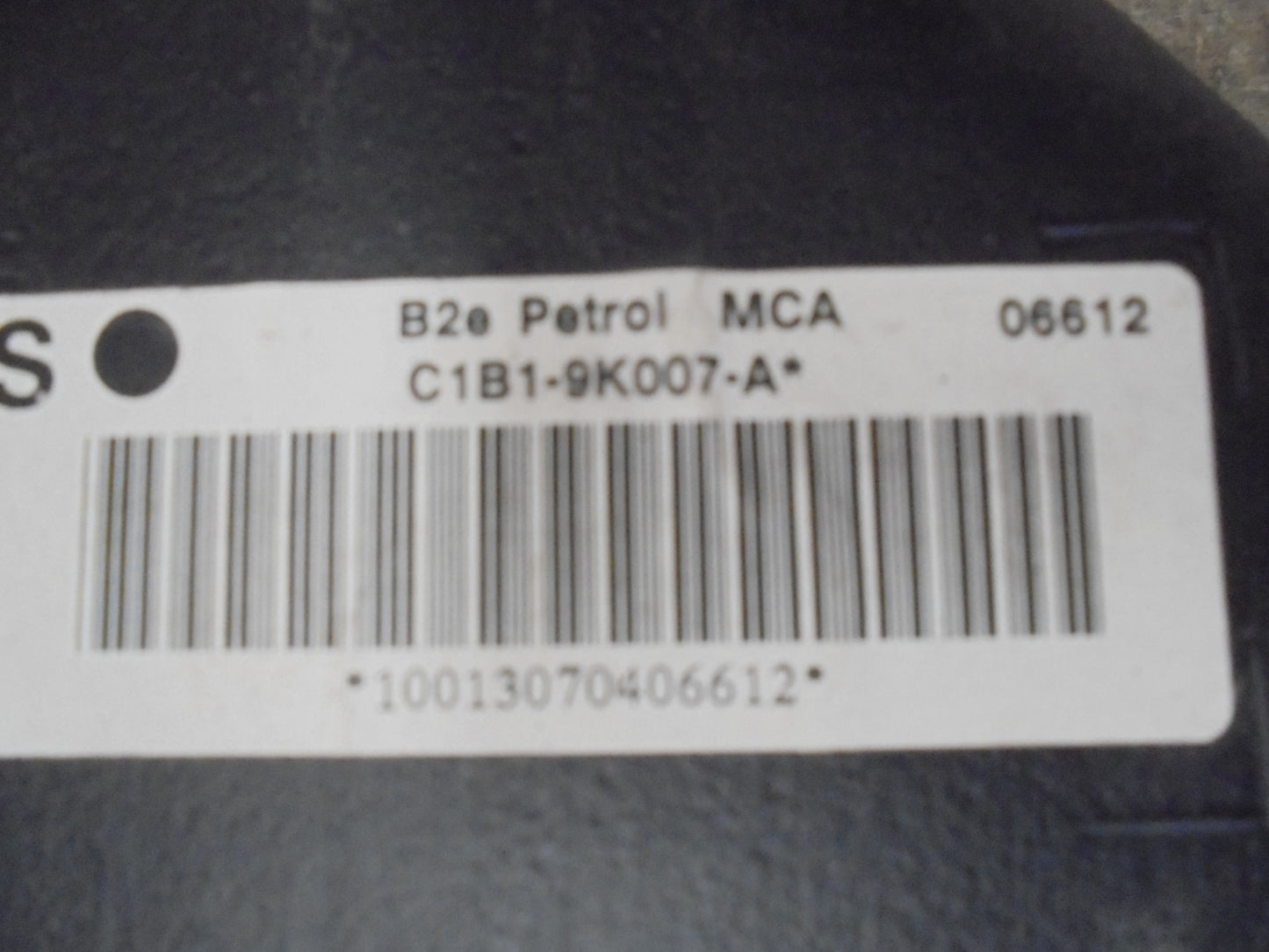 Ford Fiesta 7 Tank Med OEM Nr. Ophugger Fra Ford Ophugger