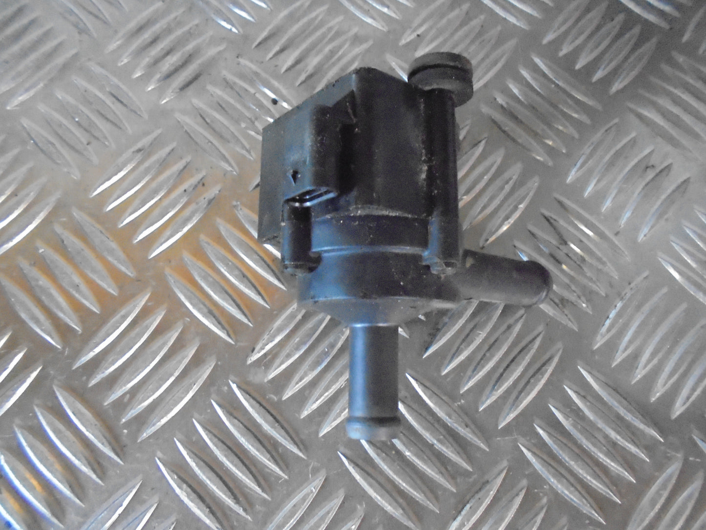 Ford Fiesta 7 Cirkulationspumpe Med OEM Nr. Ophugger Fra Ford Ophugger