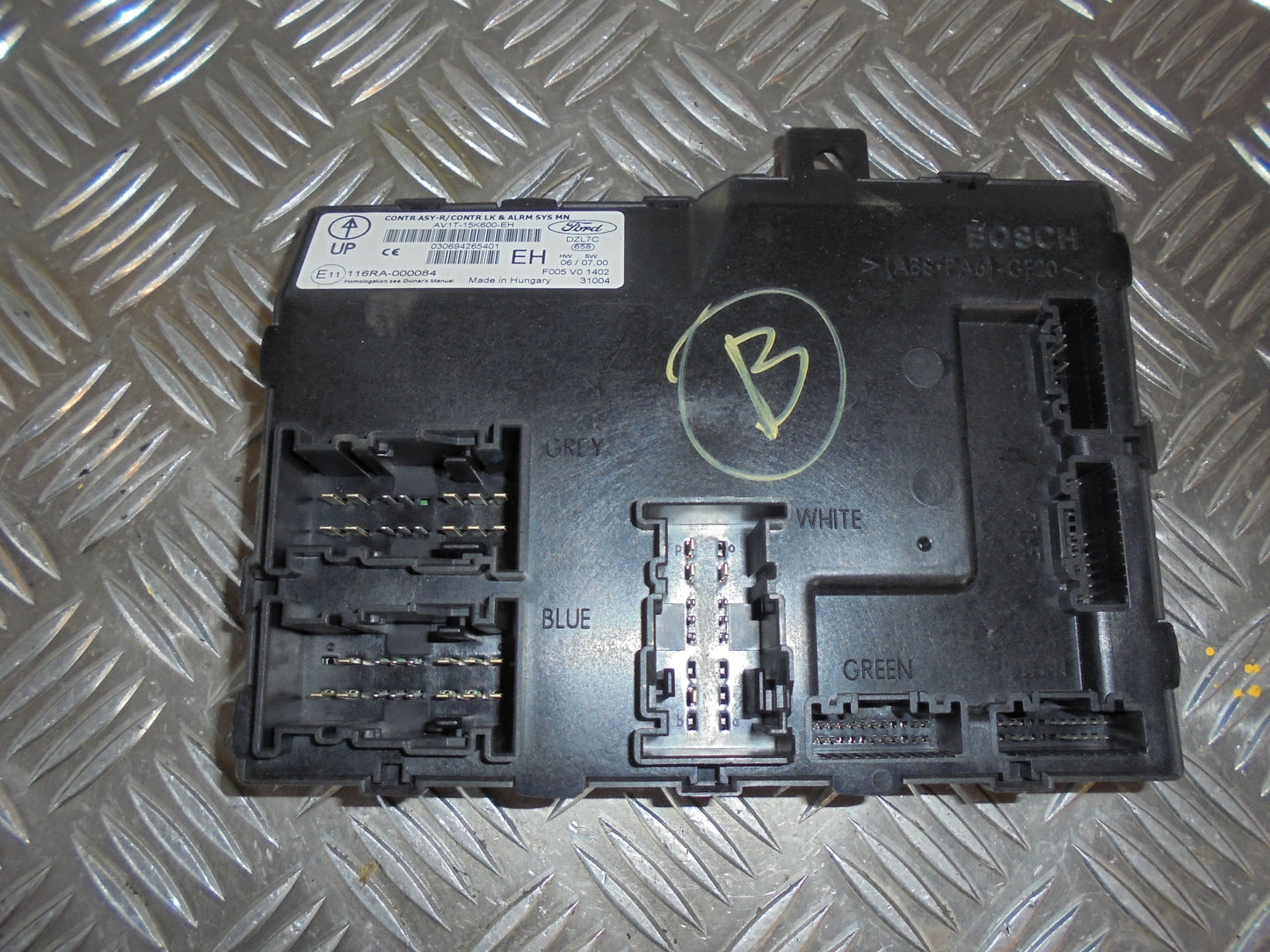 Ford Fiesta 7 Relæ Centrallås Med OEM Nr. Ophugger Fra Ford Ophugger