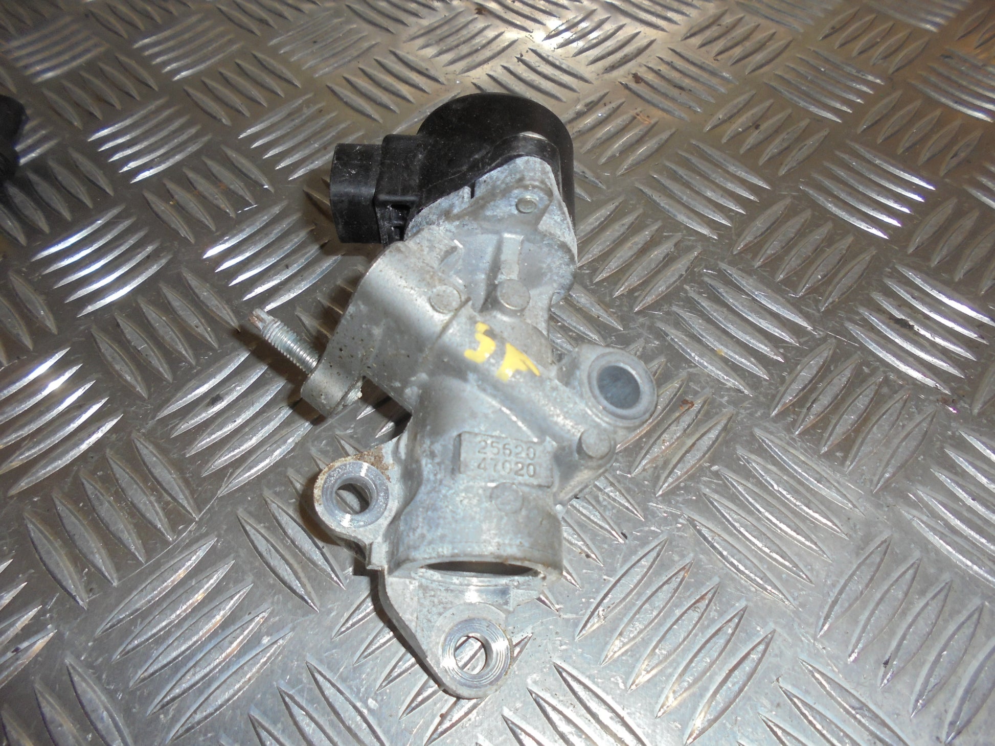 Toyota Yaris Egr Ventil Med OEM Nr. Ophugger Fra Toyota Ophugger