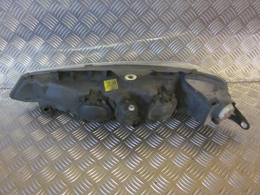 Peugeot 406 Forlygte Med OEM Nr. 6205V2	 Fra Peugeot Ophugger