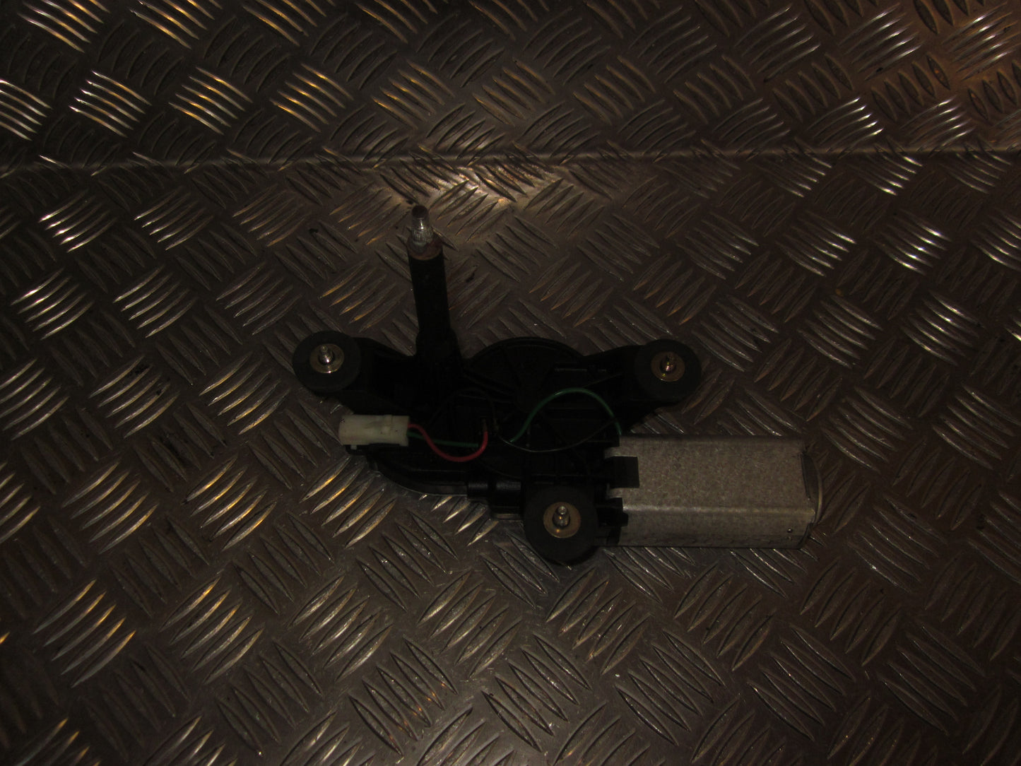 Fiat Punto II Bagrudevisker Motor Med OEM Nr. Ophugger Fra Fiat Ophugger