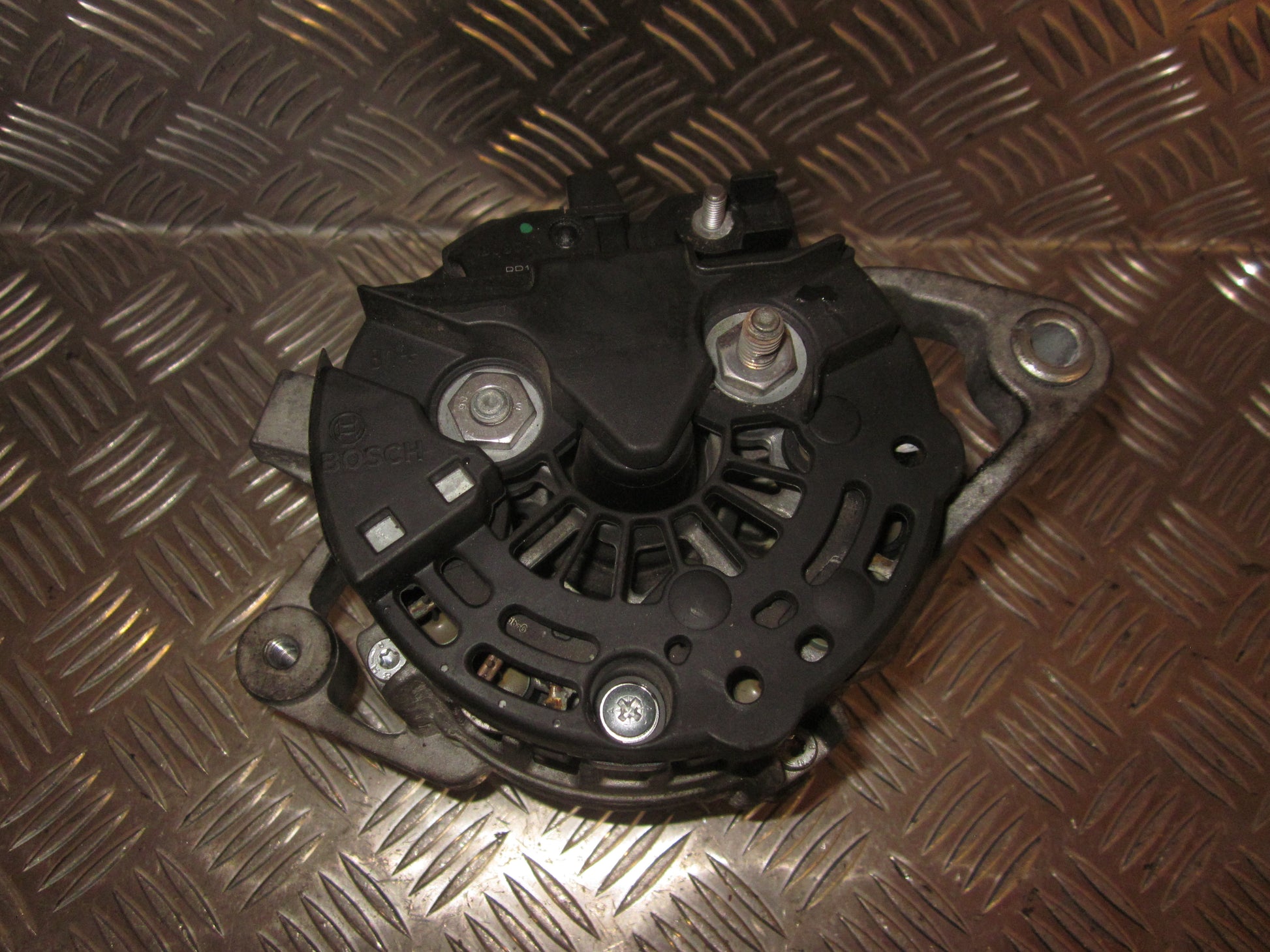 Opel Astra G Generator Med OEM Nr. 0986041260 Fra Opel Ophugger